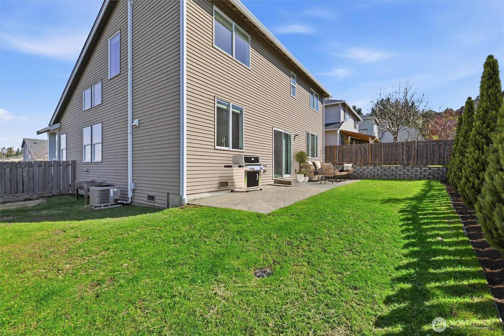 9025 S 204th Place , Kent, WA 98031