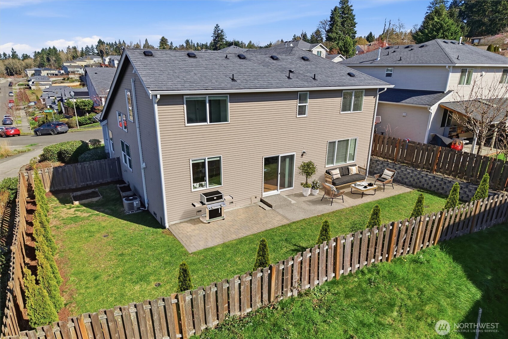 9025 S 204th Place , Kent, WA 98031