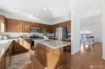 9025 S 204th Place , Kent, WA 98031 - Photo 9