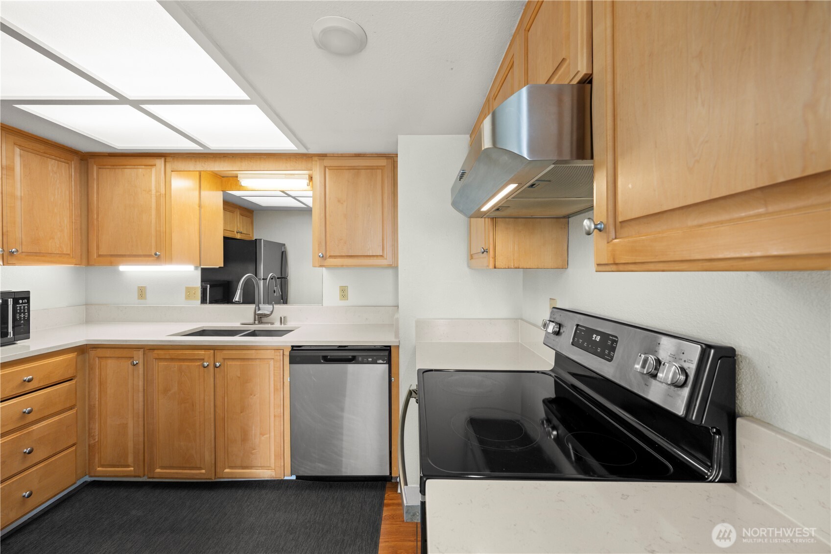 3401 Oaks Avenue #6, Everett, WA 98201