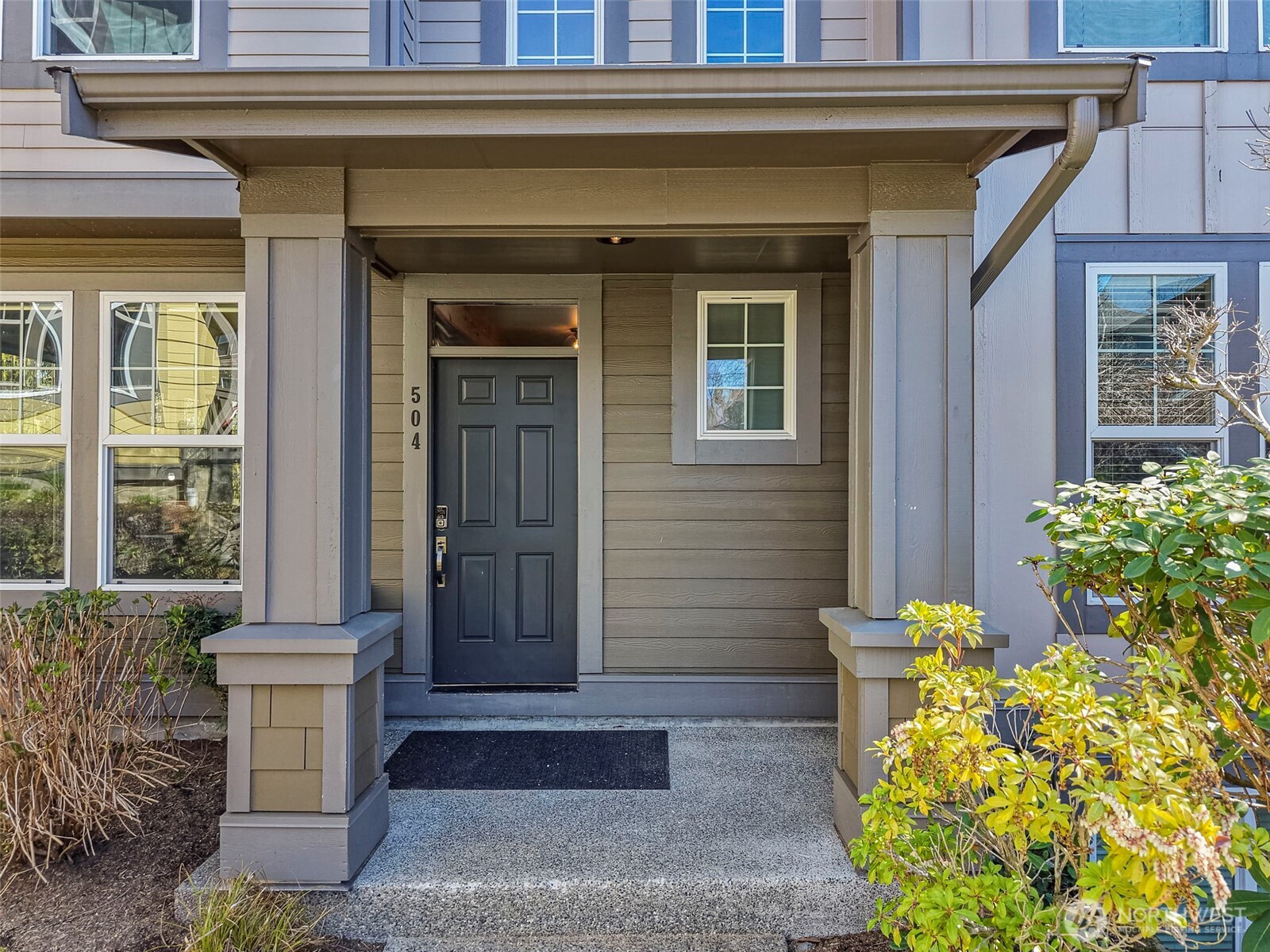 7726 Fairway Avenue SE #504, Snoqualmie, WA 98065