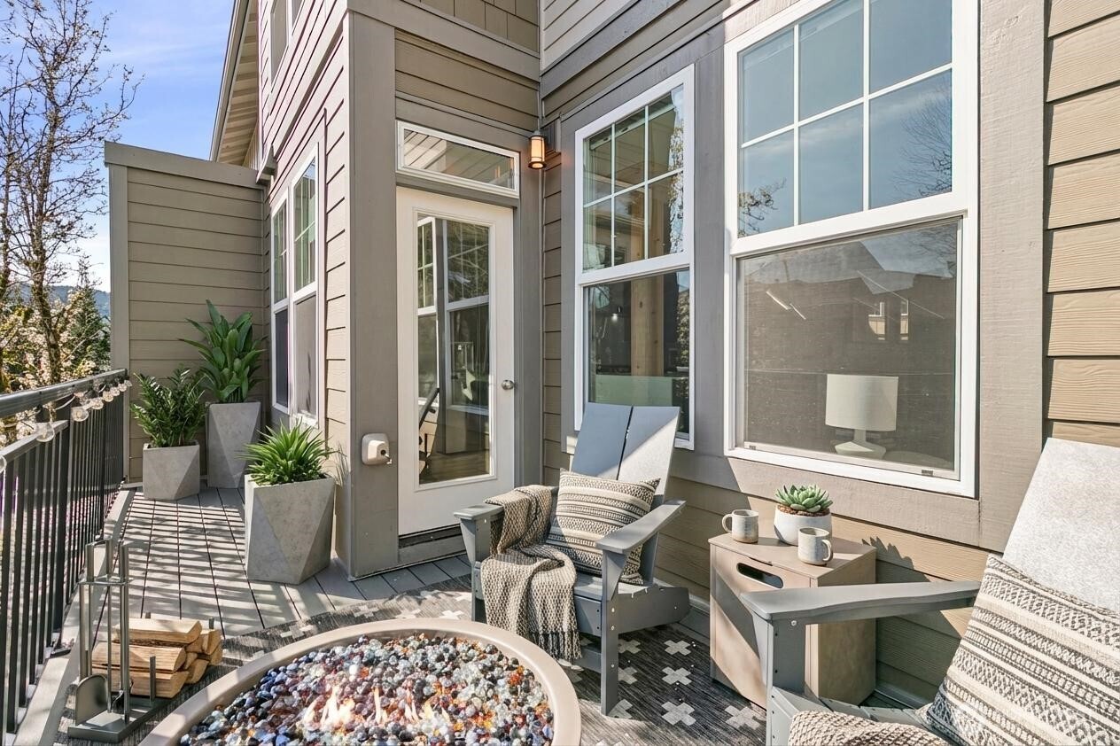 7726 Fairway Avenue SE #504, Snoqualmie, WA 98065