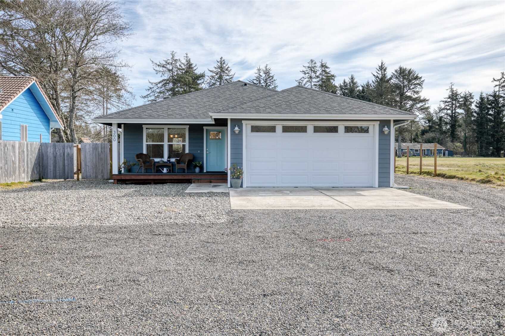 300 Octopus Avenue NE, Ocean Shores, WA 98569