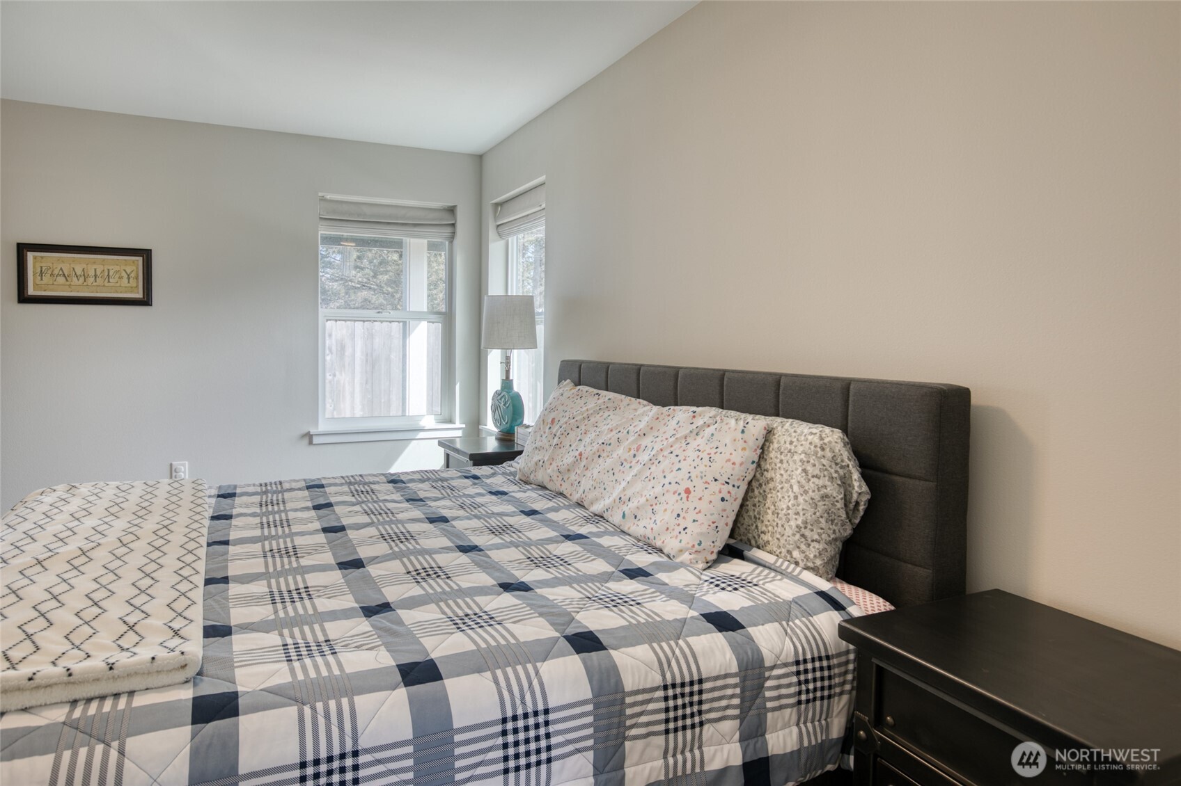 300 Octopus Avenue NE, Ocean Shores, WA 98569