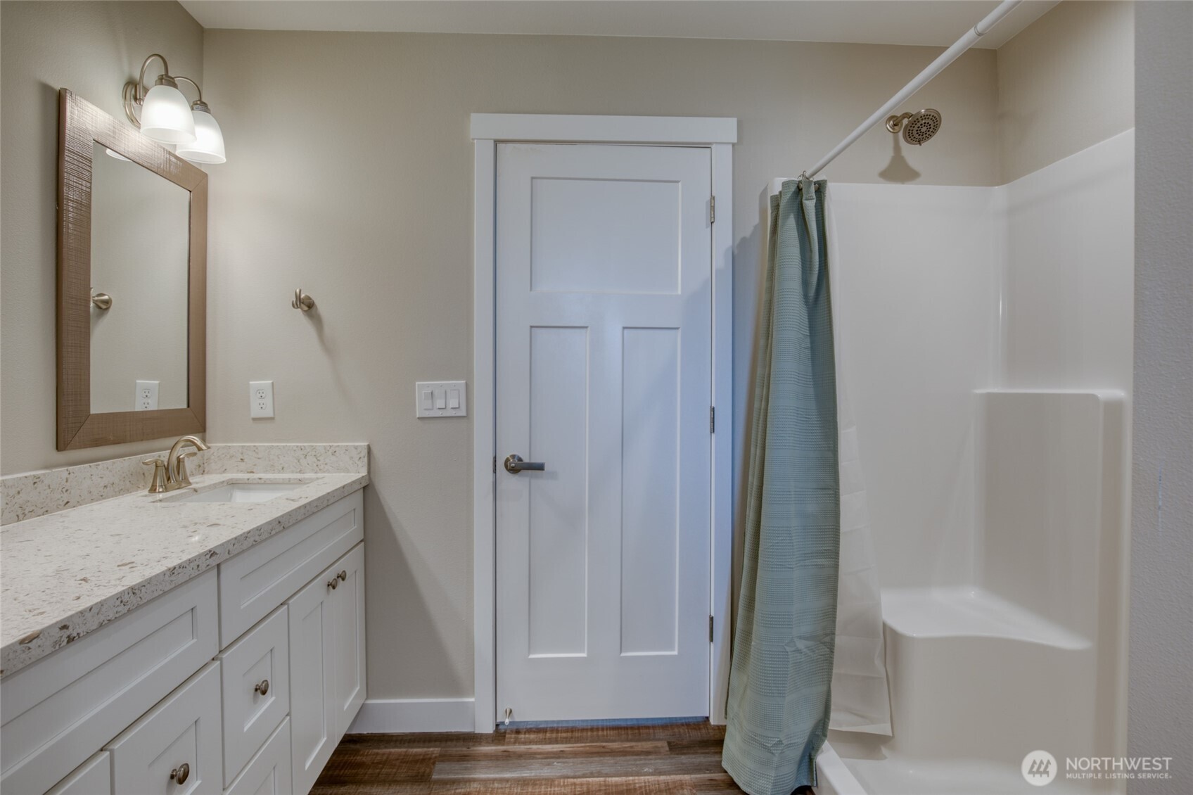 300 Octopus Avenue NE, Ocean Shores, WA 98569