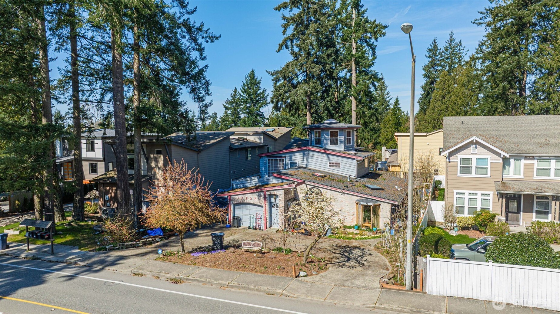 12238 NE 70th Street , Kirkland, WA 98033