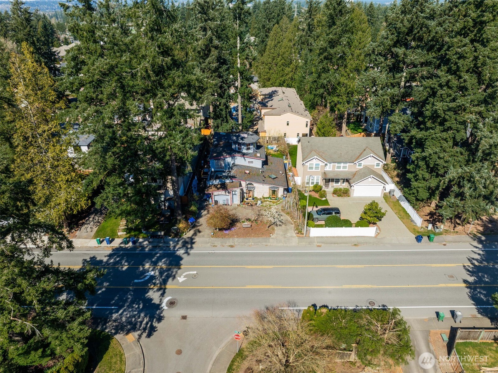 12238 NE 70th Street , Kirkland, WA 98033
