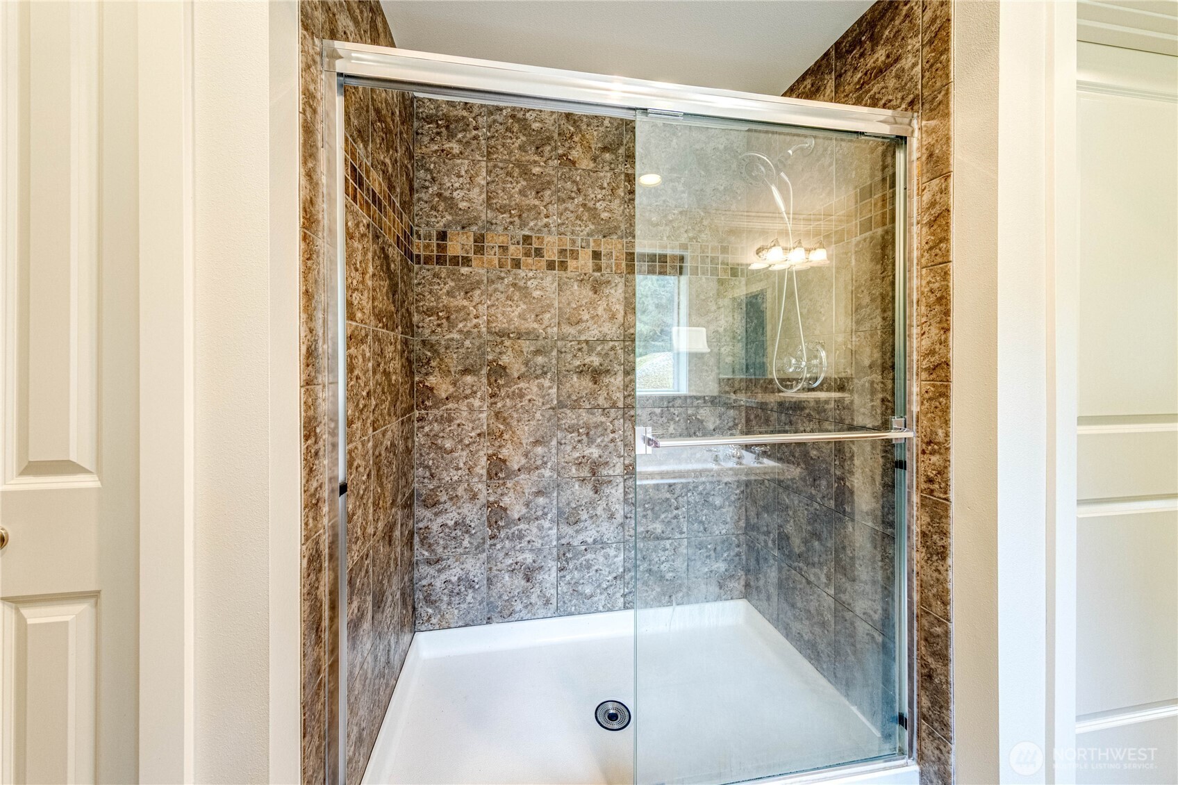 21914 78th Place W, Edmonds, WA 98026-7877