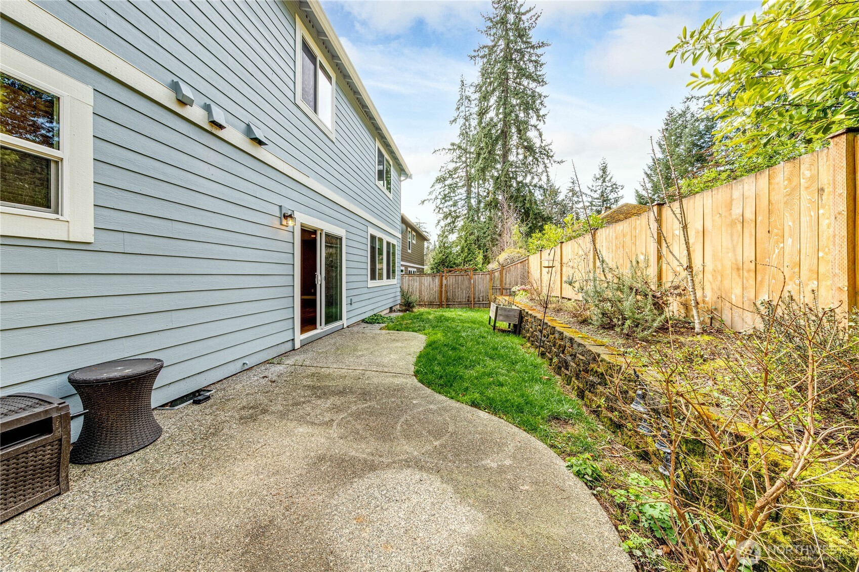 21914 78th Place W, Edmonds, WA 98026-7877