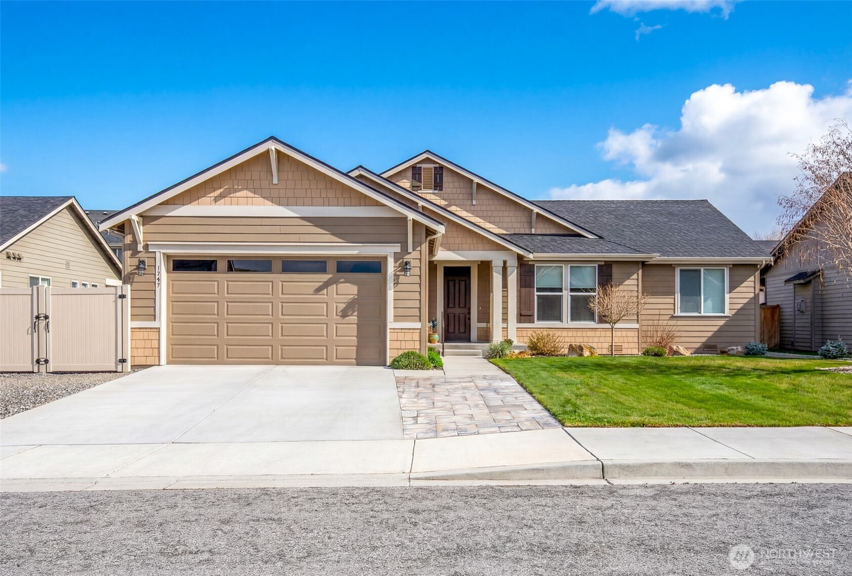 1747 S Blanchard Loop , East Wenatchee, WA 98802