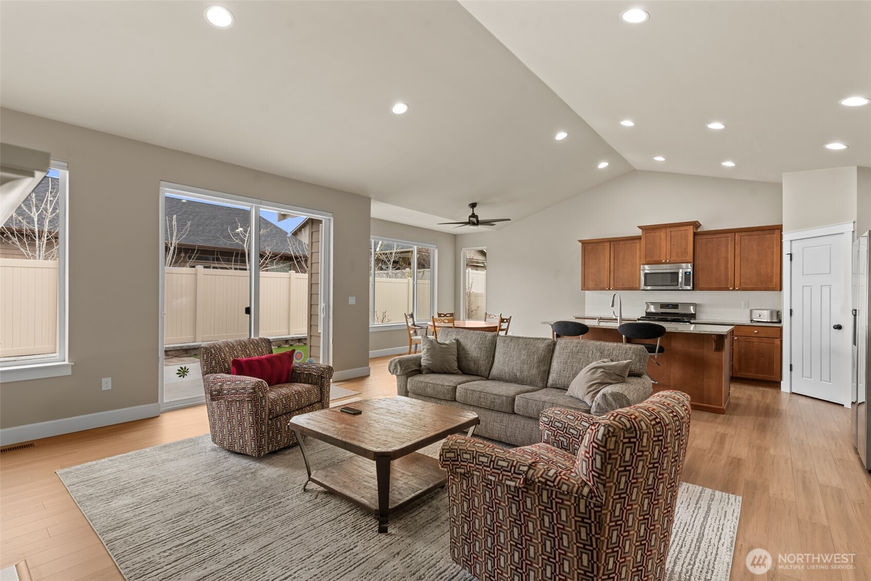 1747 S Blanchard Loop , East Wenatchee, WA 98802