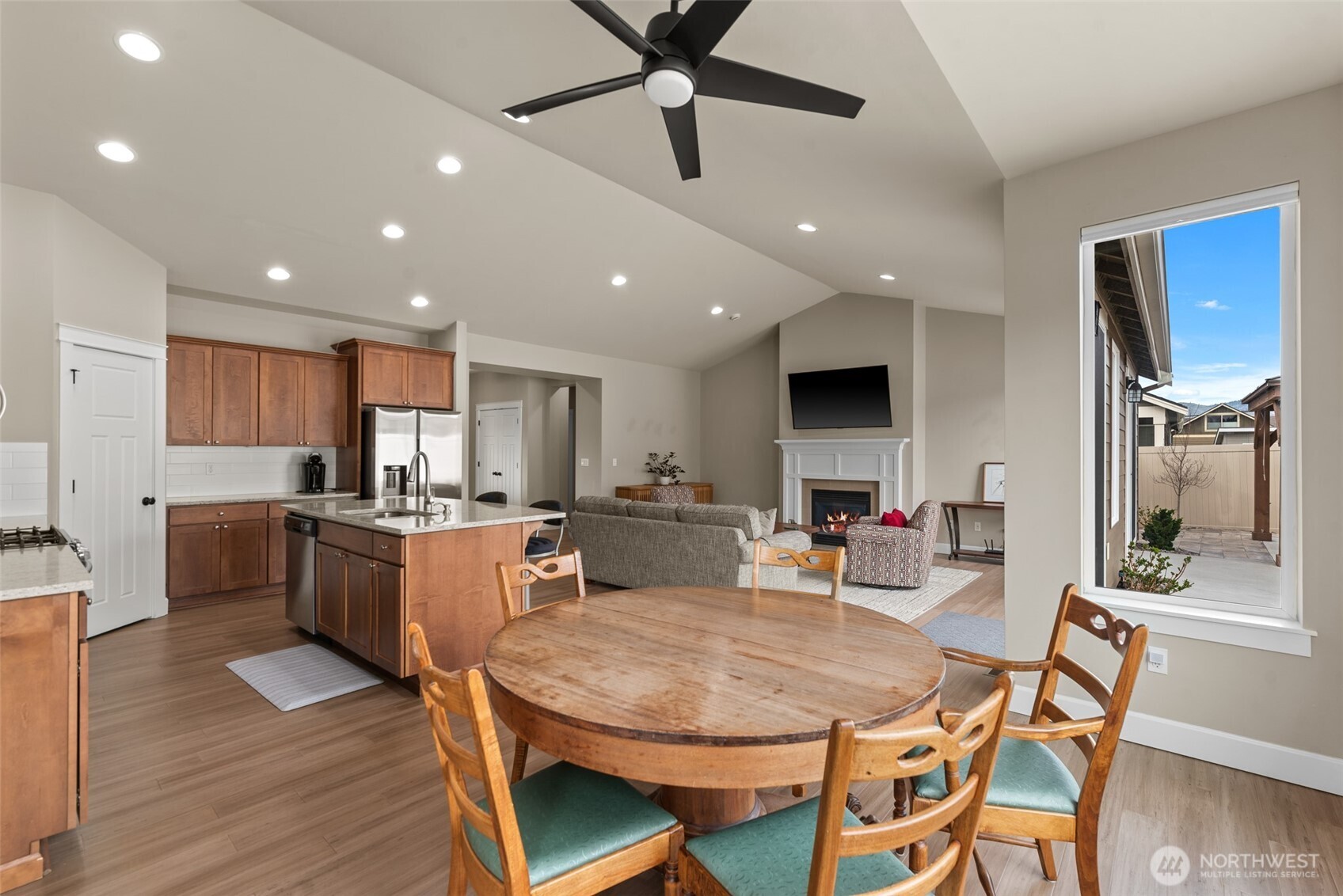 1747 S Blanchard Loop , East Wenatchee, WA 98802