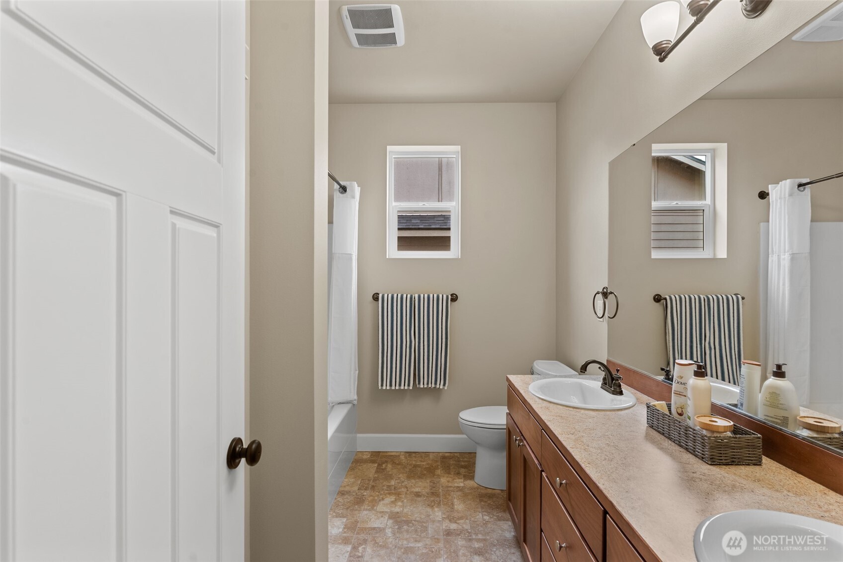 1747 S Blanchard Loop , East Wenatchee, WA 98802