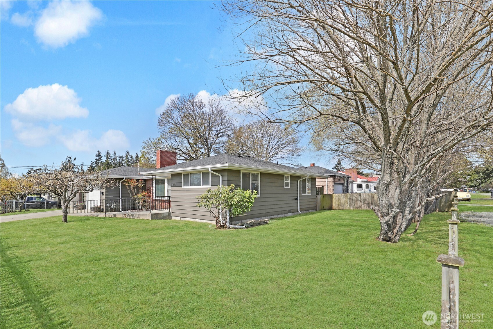 672 SE 4th Avenue , Oak Harbor, WA 98277