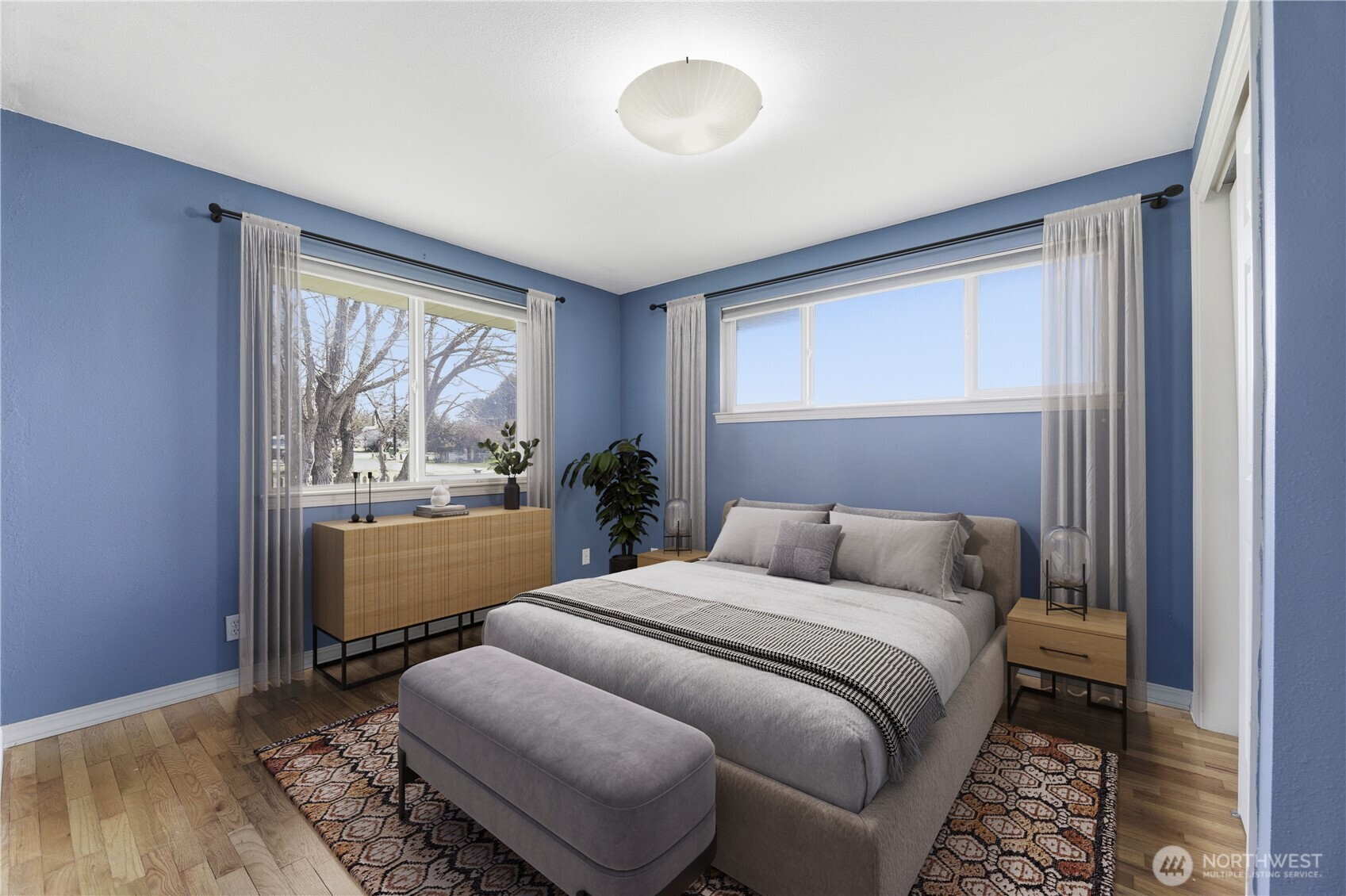 672 SE 4th Avenue , Oak Harbor, WA 98277