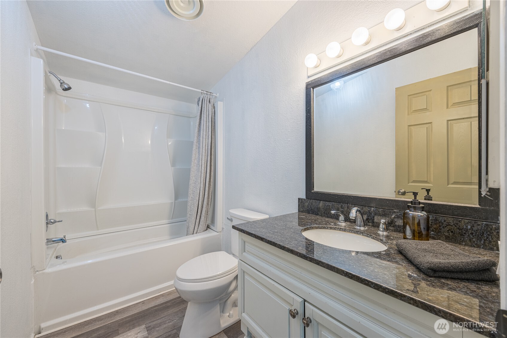 202 Home Lane , Port Angeles, WA 98362