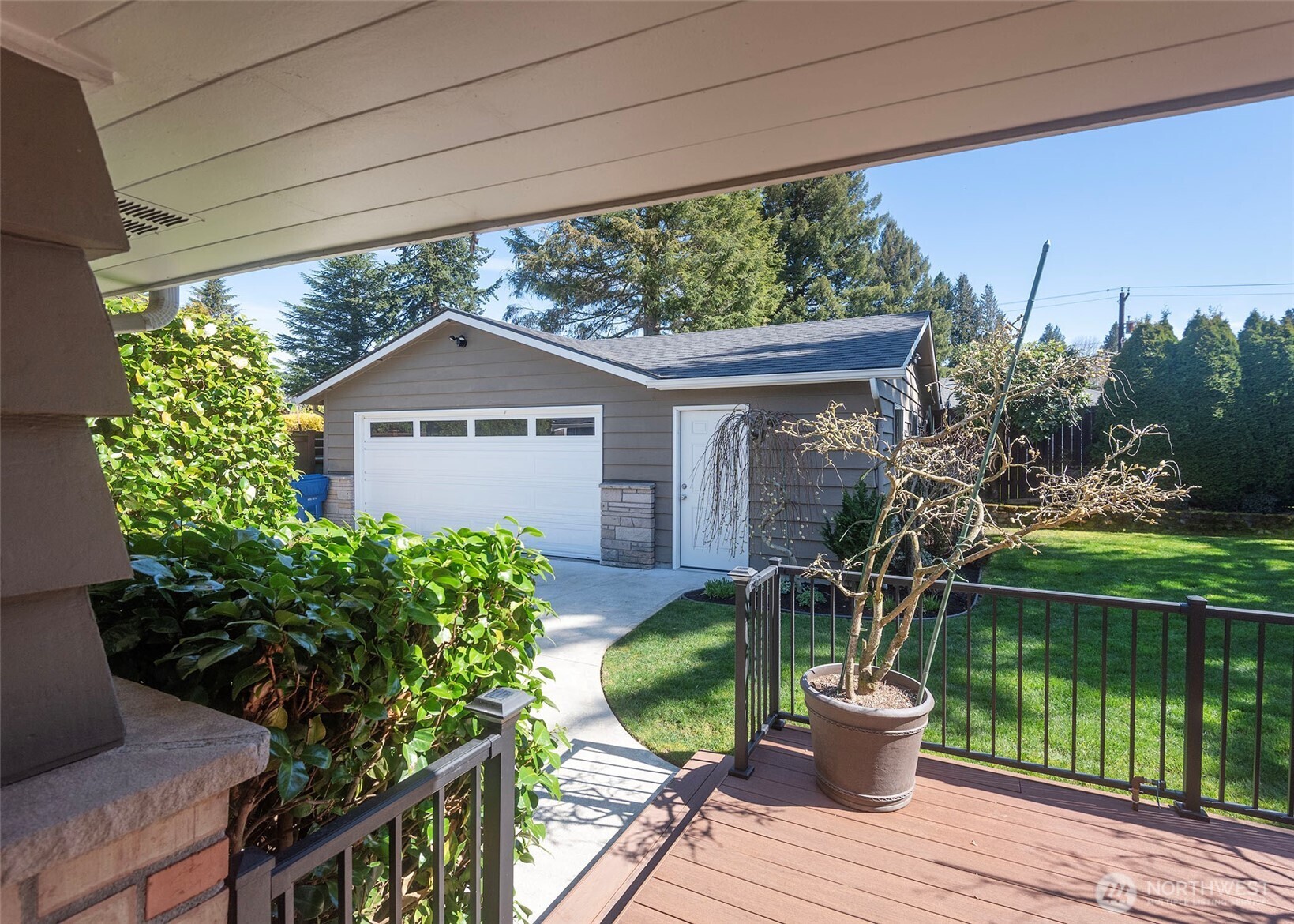 9612 15th Avenue NW, Seattle, WA 98117