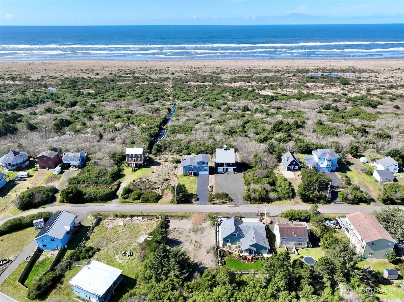 578 Sand Dune Avenue SW, Ocean Shores, WA 98569
