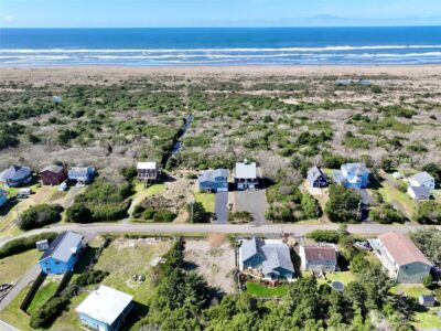 578 Sand Dune Avenue SW, Ocean Shores, WA 98569 - Photo 1
