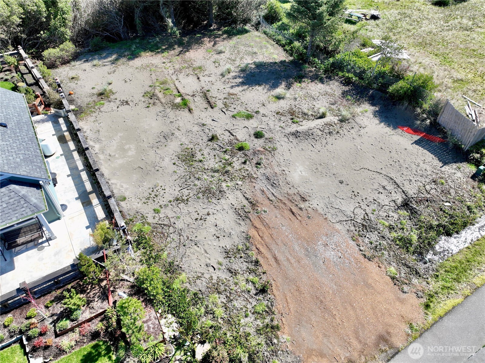 578 Sand Dune Avenue SW, Ocean Shores, WA 98569