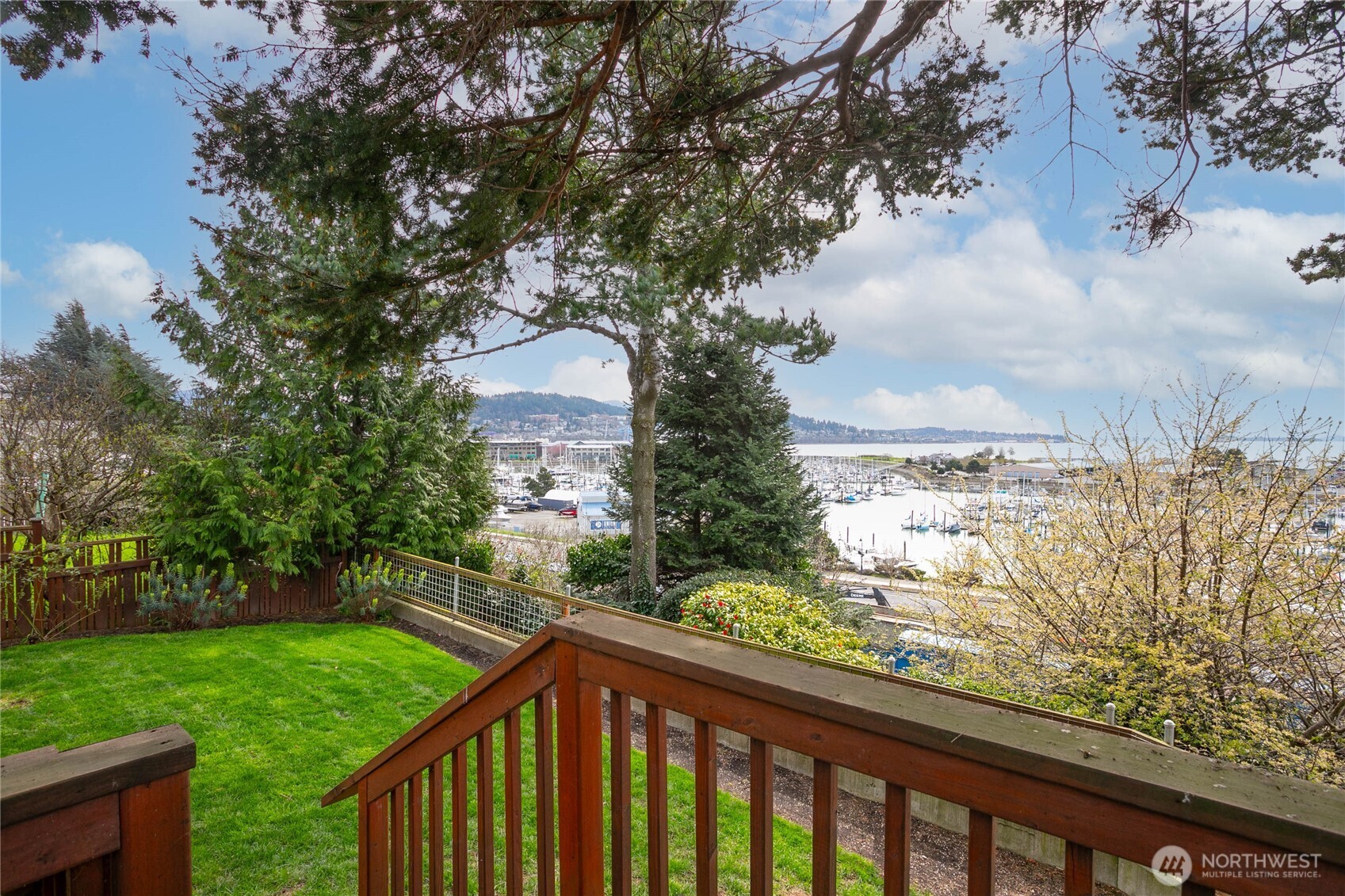 2209 Eldridge Avenue , Bellingham, WA 98225