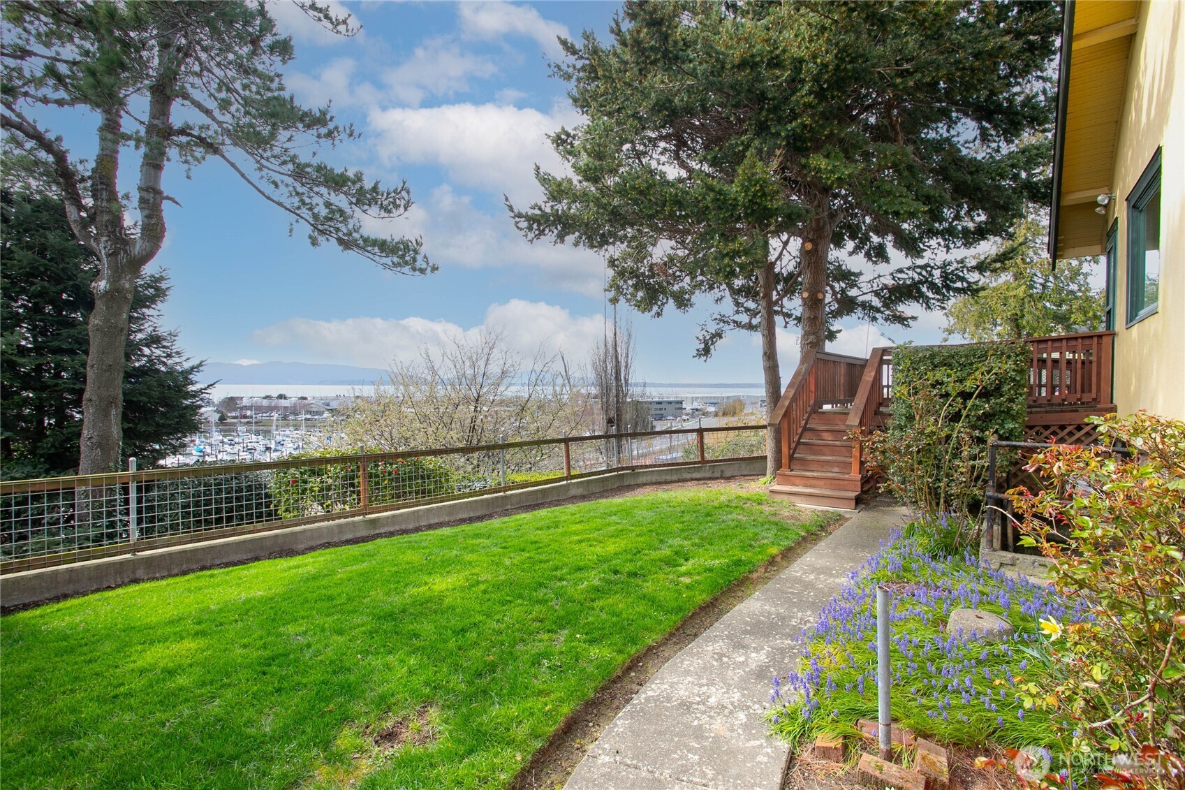 2209 Eldridge Avenue , Bellingham, WA 98225