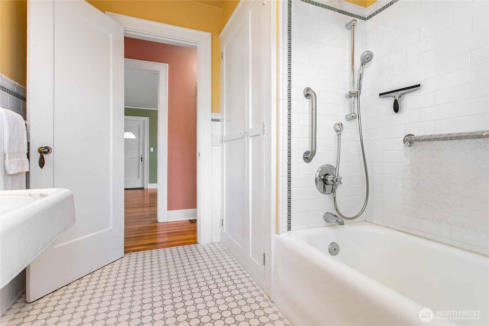 2209 Eldridge Avenue , Bellingham, WA 98225