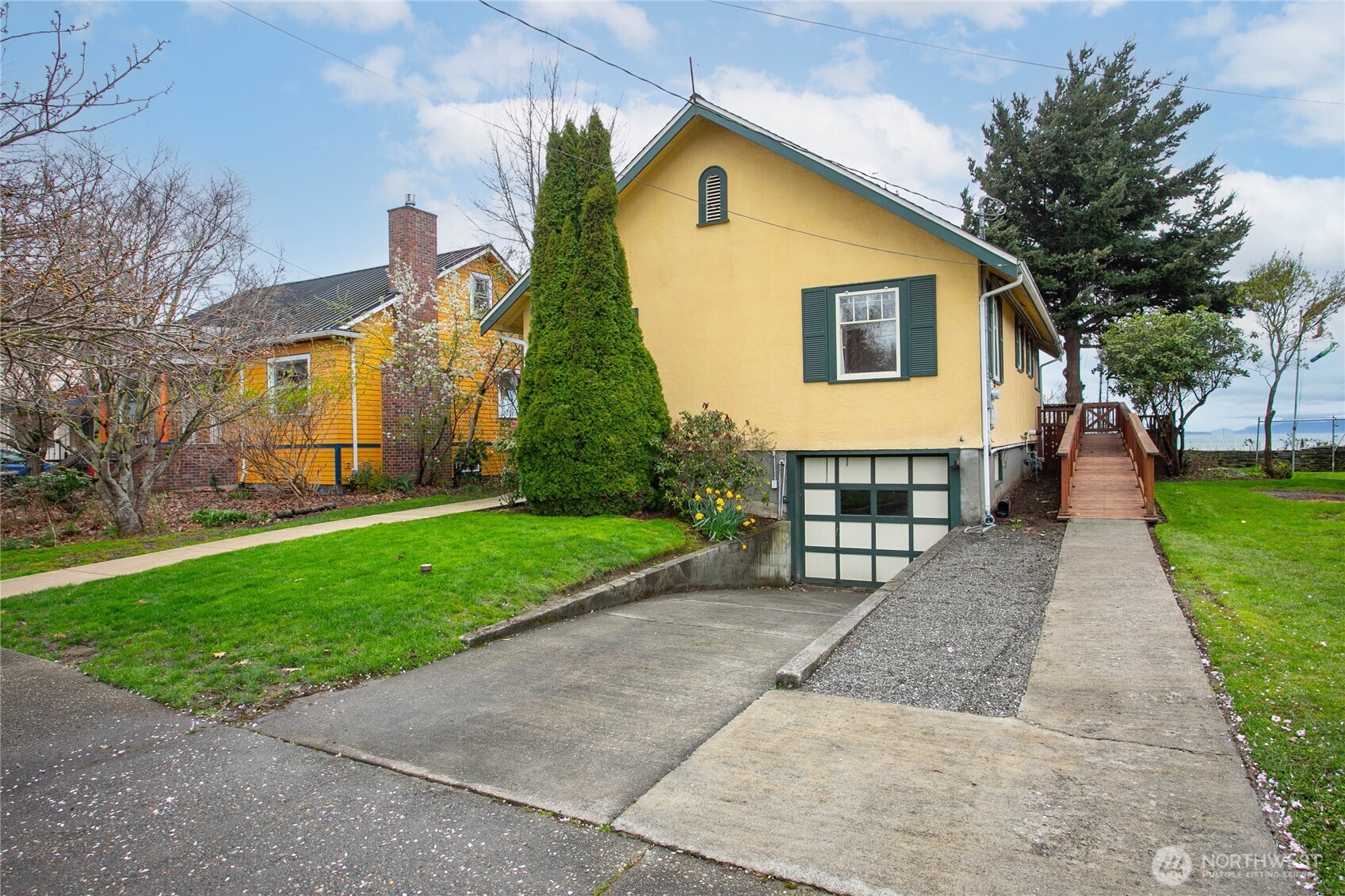 2209 Eldridge Avenue , Bellingham, WA 98225