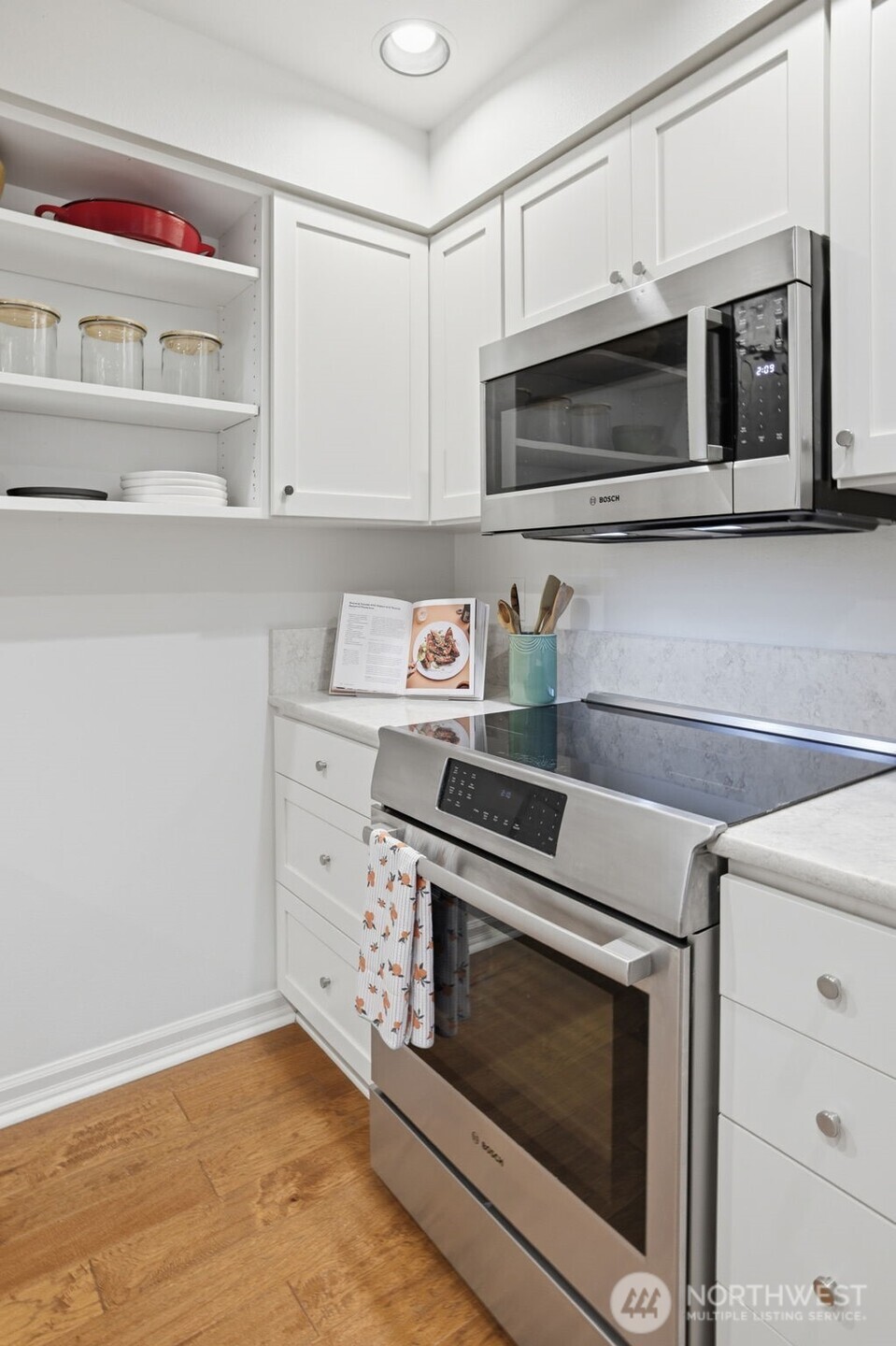 215 20th Avenue E #105, Seattle, WA 98112