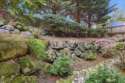 215 20th Avenue E #105, Seattle, WA 98112 - Photo 29