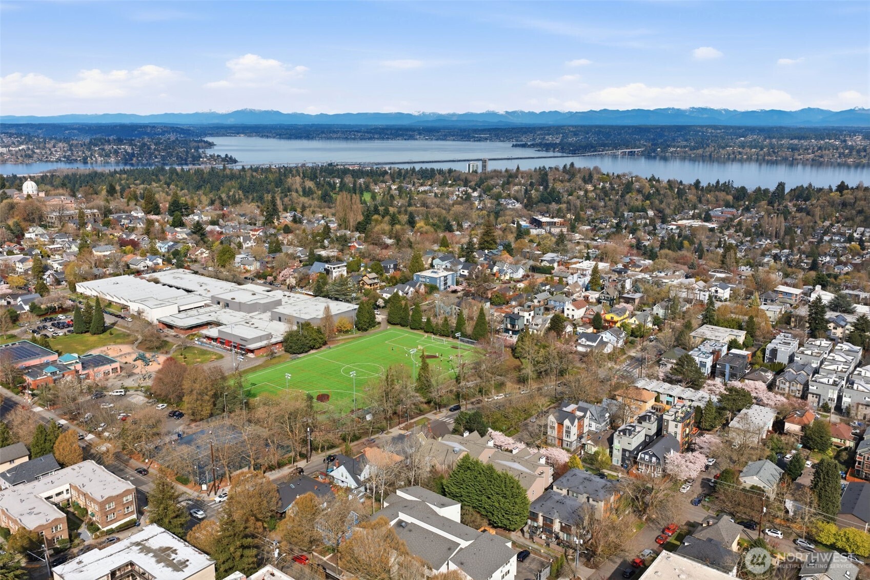 215 20th Avenue E #105, Seattle, WA 98112