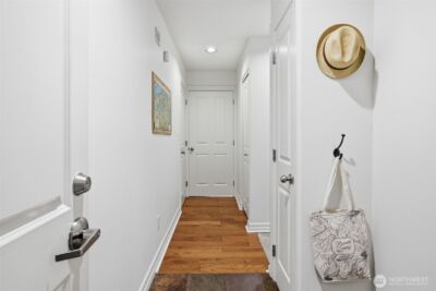 215 20th Avenue E #105, Seattle, WA 98112 - Photo 4