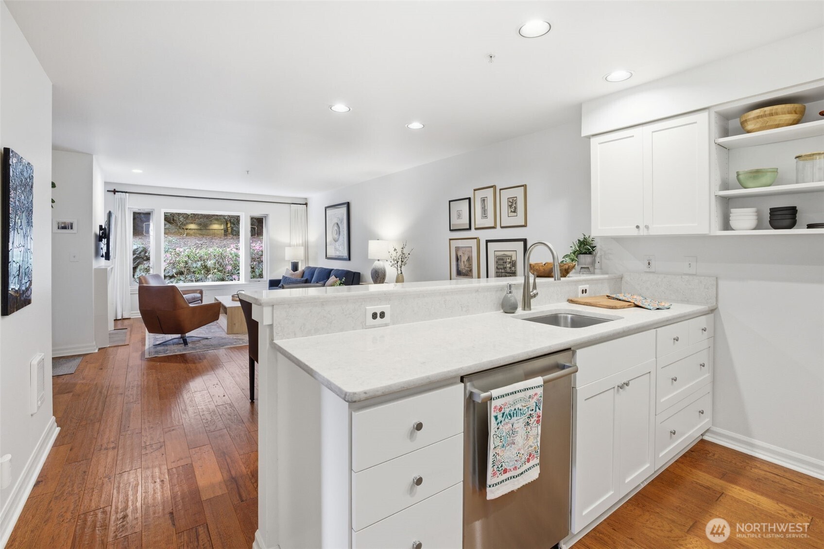 215 20th Avenue E #105, Seattle, WA 98112