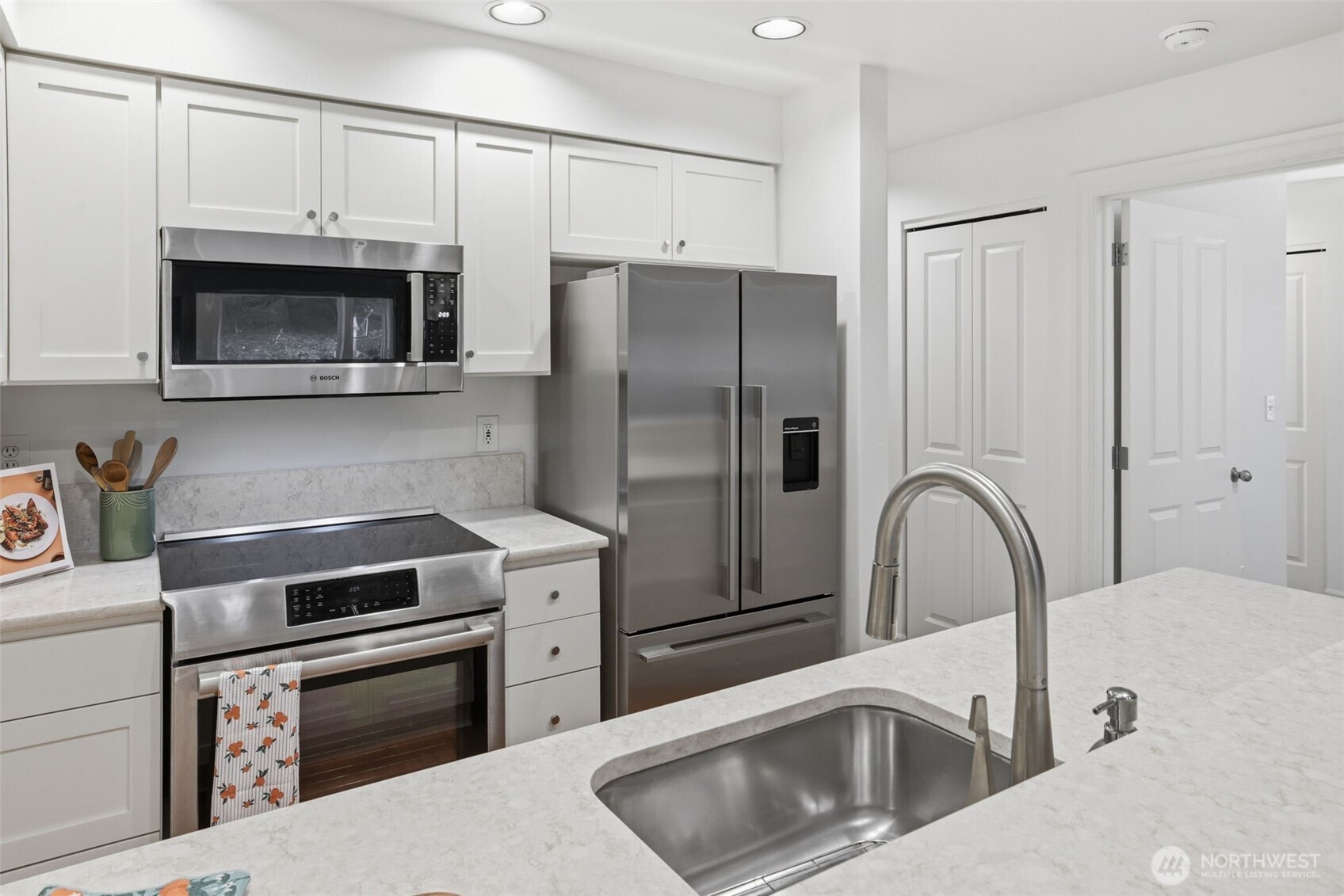 215 20th Avenue E #105, Seattle, WA 98112