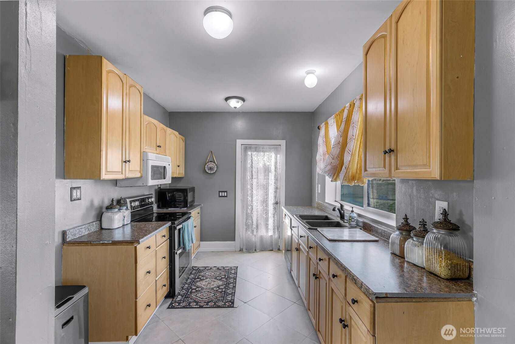 8225 Peace Park Drive , Custer, WA 98240