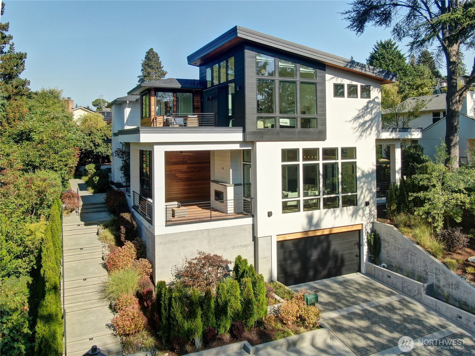 5632 NE 55th Street , Seattle, WA 98105