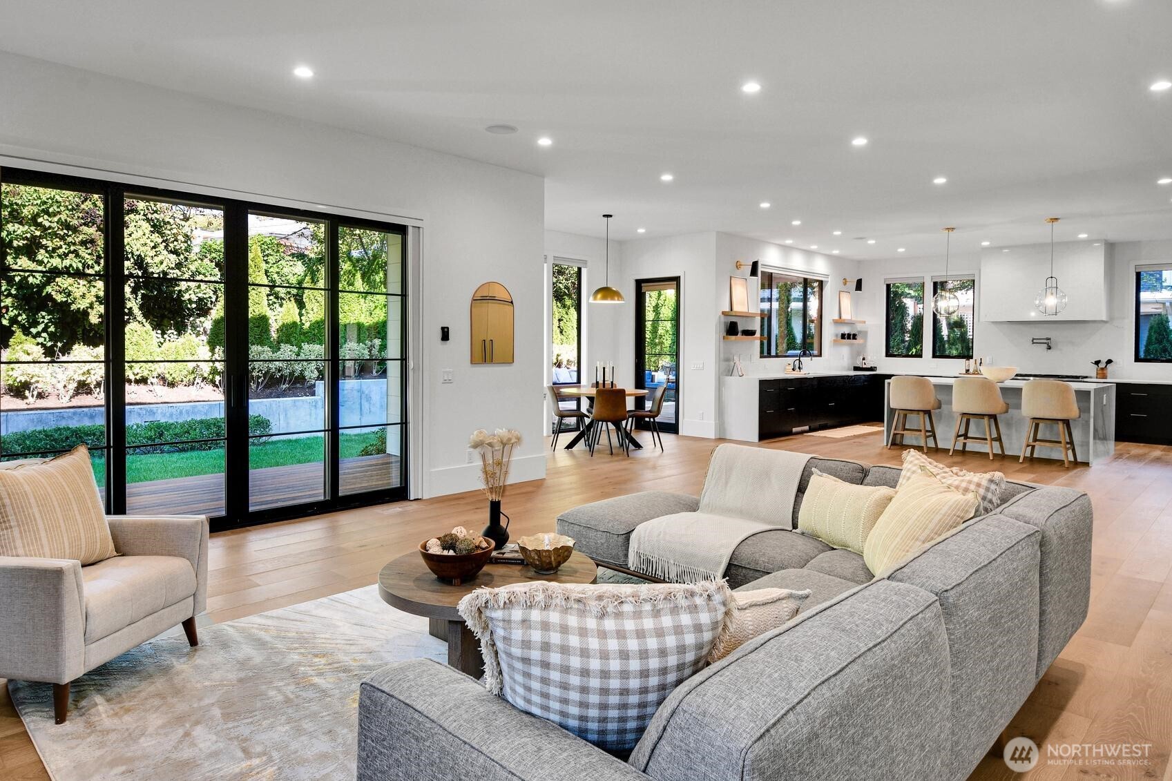 5632 NE 55th Street , Seattle, WA 98105