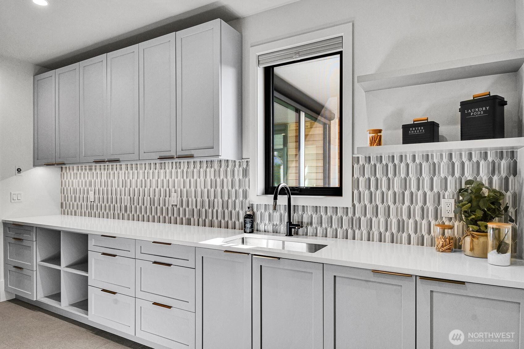 5632 NE 55th Street , Seattle, WA 98105