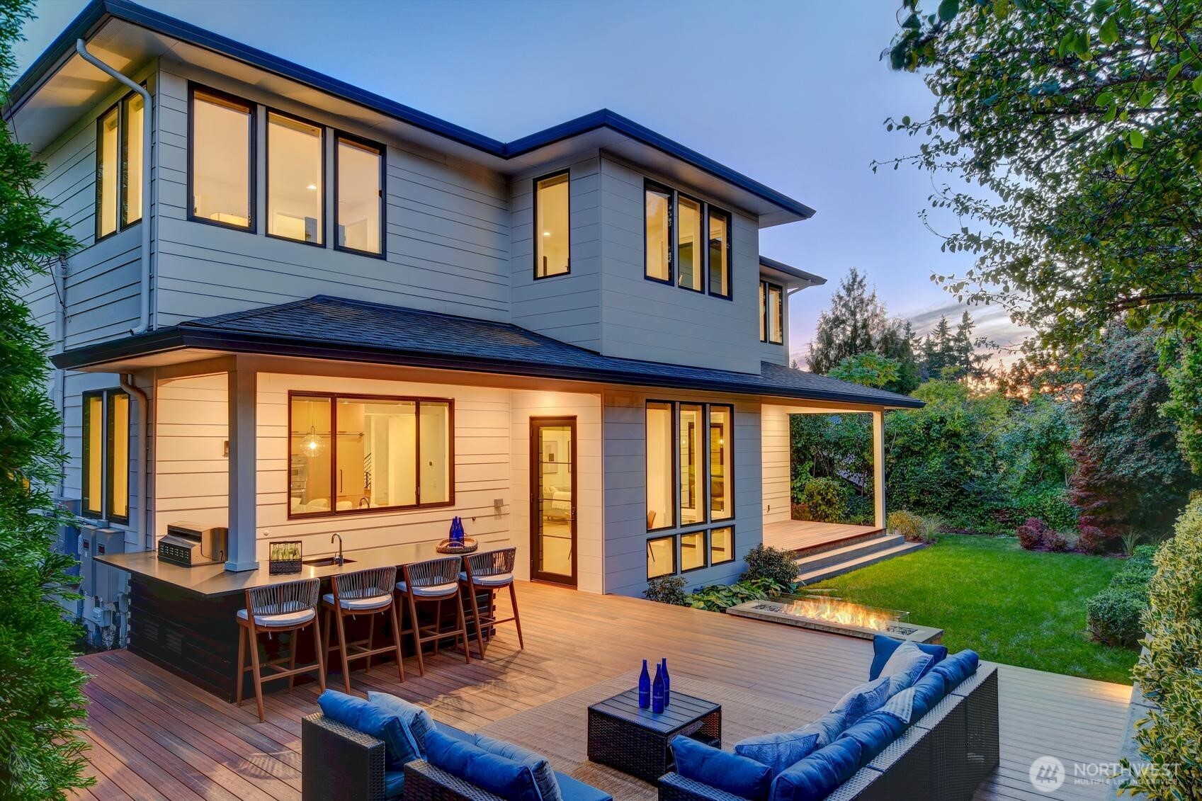 5632 NE 55th Street , Seattle, WA 98105