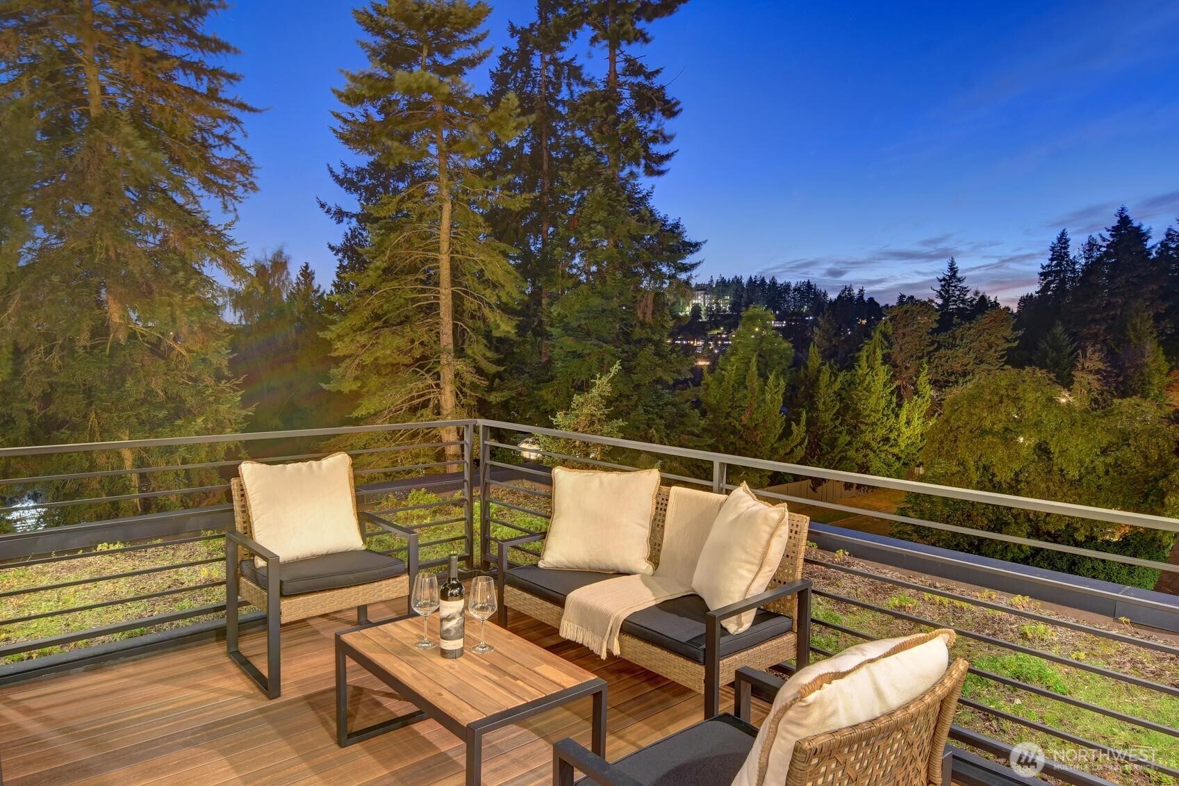 5632 NE 55th Street , Seattle, WA 98105