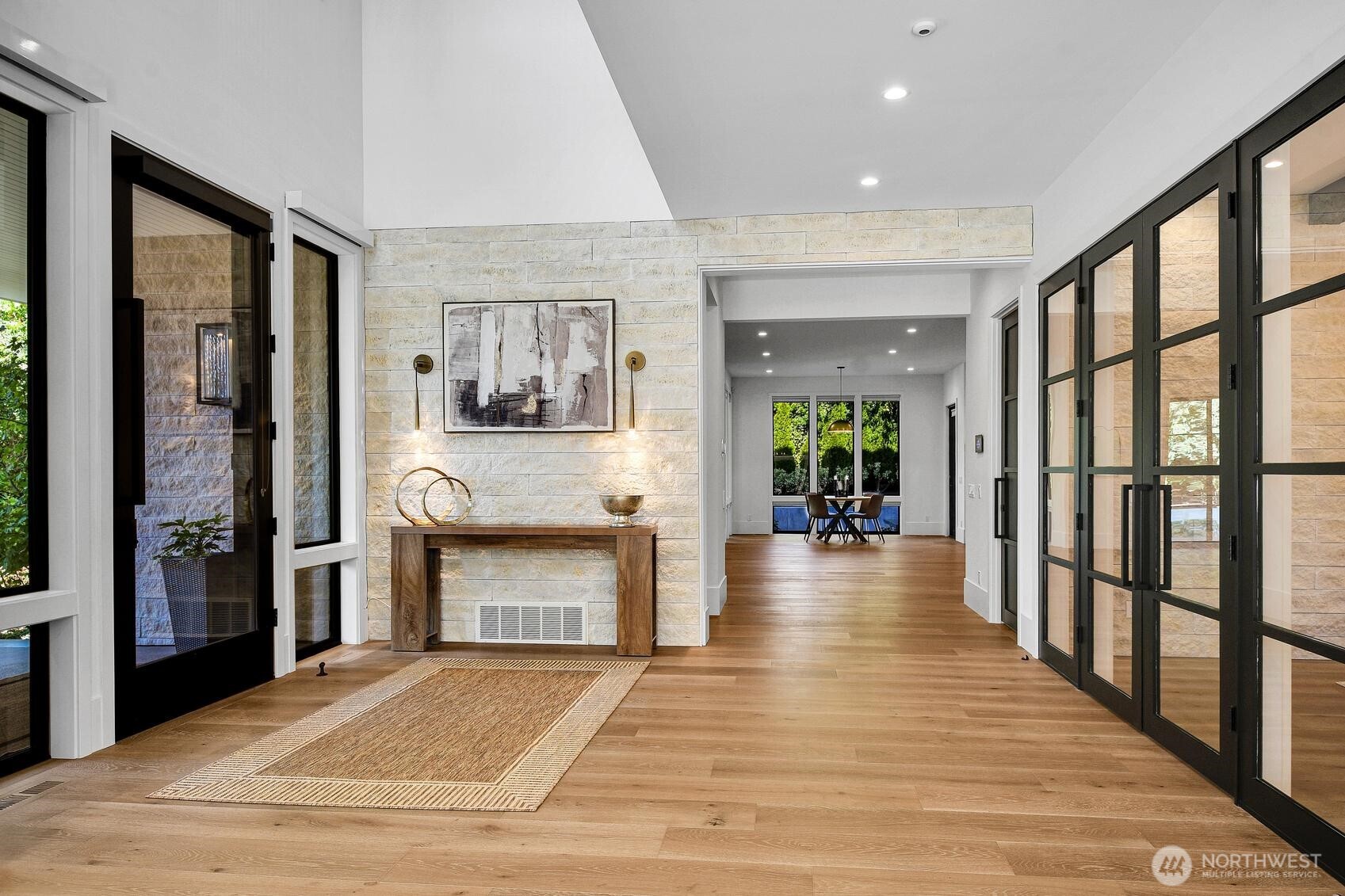 5632 NE 55th Street , Seattle, WA 98105