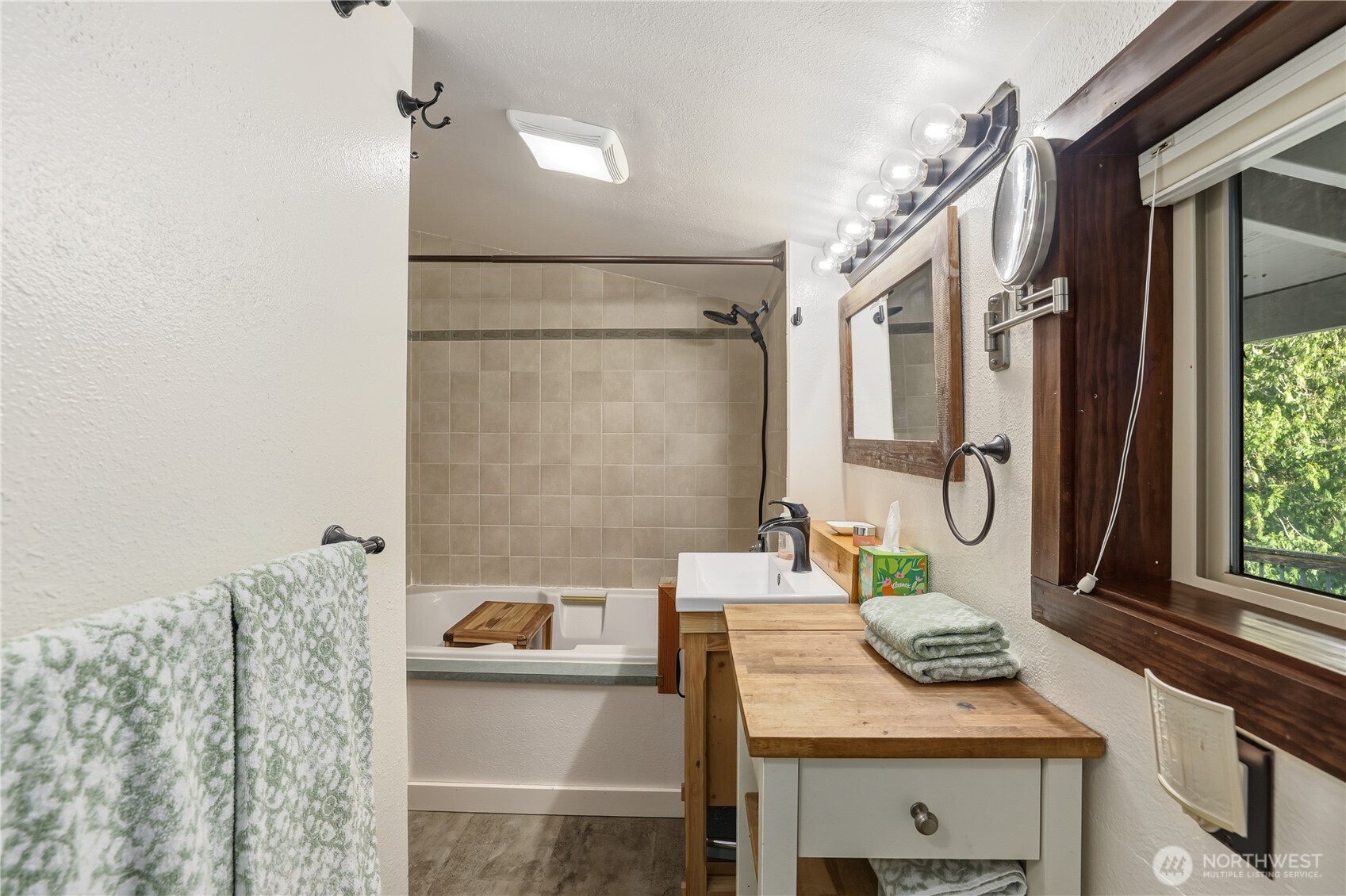 32611 SE 108th Street , Issaquah, WA 98027