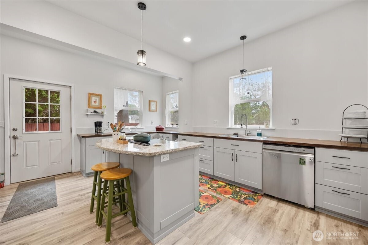 515 N 3rd Street , Dayton, WA 99328