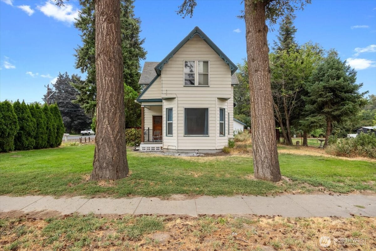 515 N 3rd Street , Dayton, WA 99328