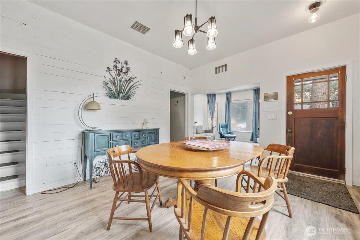 515 N 3rd Street , Dayton, WA 99328