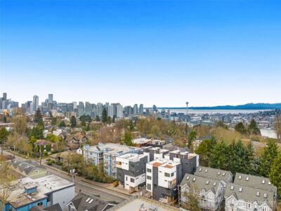 1127 B 10th Avenue E, Seattle, WA 98102 - Photo 2