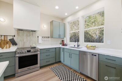 4584 22nd Avenue SW #A, Seattle, WA 98106 - Photo 12