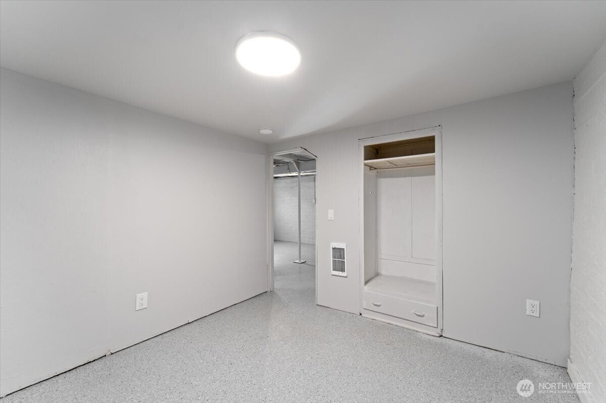 910 Walker Avenue , Wenatchee, WA 98801