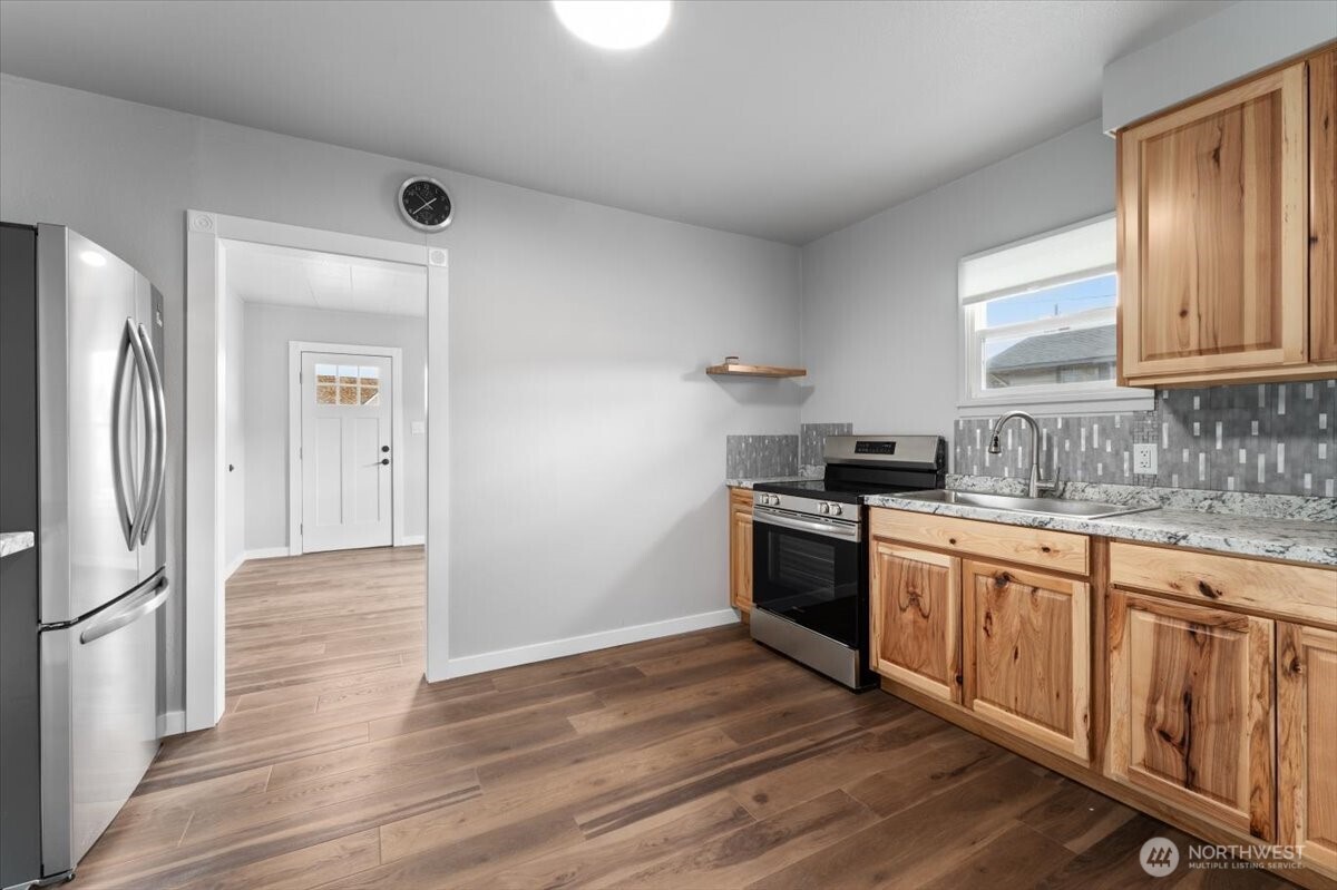 910 Walker Avenue , Wenatchee, WA 98801