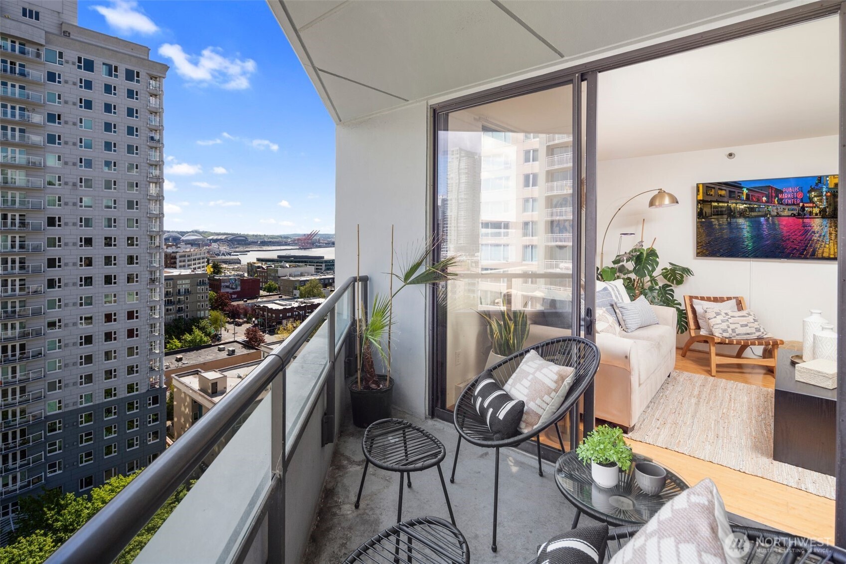 2621 2nd Ave #1601, Seattle, WA 98121